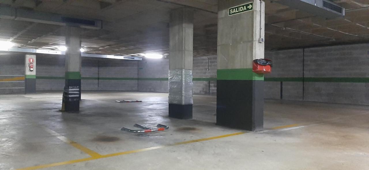 Piso Centro Santander - Parking Gratuito Apartment Exterior foto